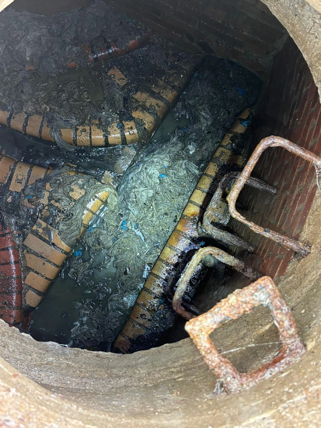 AKTIV Rohrreinigung - Rinne