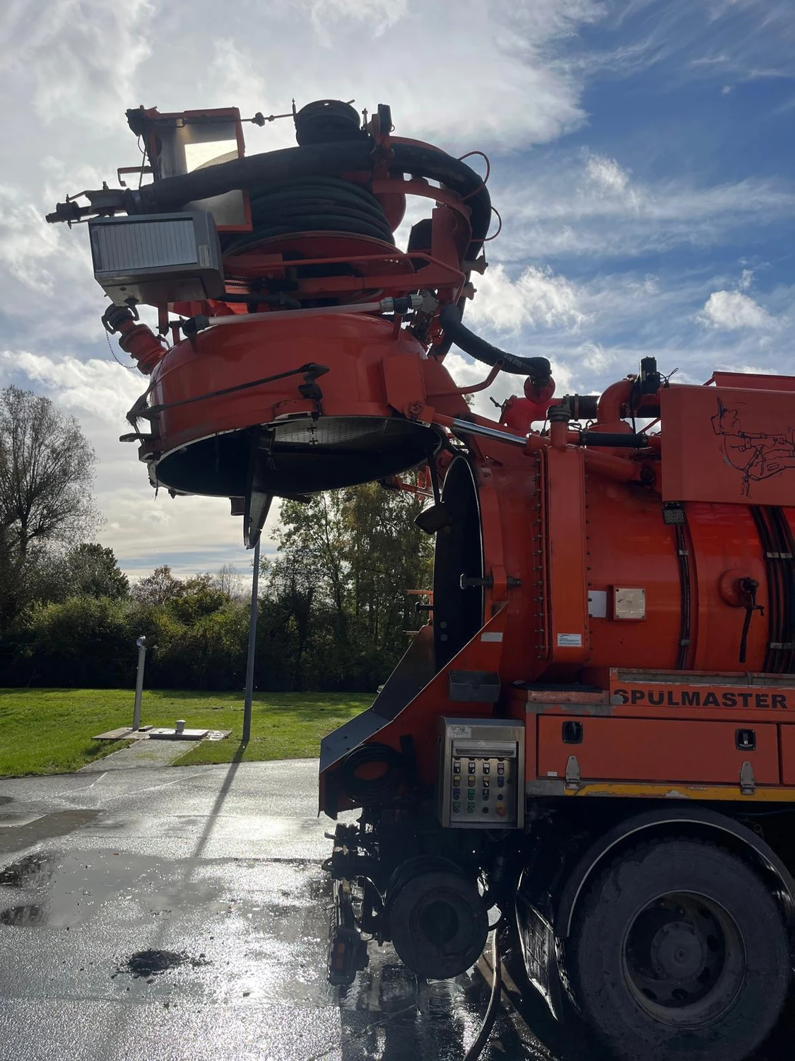 AKTIV Rohrreinigung - LKW